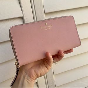 Kate Spade Zip Wallet in Ballet Pink EUC